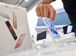Поставки iPhone 6s могут оказаться значительно ниже прогнозируемых из-за падения спроса