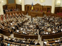 Президент Украины лишился статуса государственного служащего