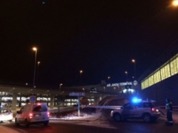 Вблизи аэропорта Стокгольма обнаружен подозрительный сверток