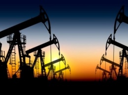 Цена нефти упала ниже 33 долларов