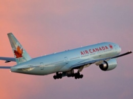 В Канаде самолет приземлился сразу после взлета из-за задымления