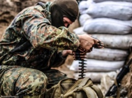 За сутки боевики 10 раз обстреляли украинские позиции, - пресс-центр АТО