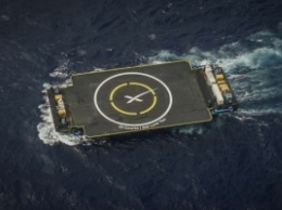 SpaceX вновь собирается посадить ракету на морскую платформу