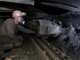 Более чем в полтора раза сокращена добыча угля в Украине
