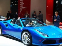 В Украине прекращены официальные продажи Ferrari и Lamborghini, - участник рынка