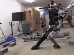 Робот Boston Dynamics хочет забрать лавры у Roomba