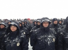 Почти тысяча патрульных полицейских приняли присягу в Днепропетровске