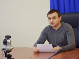 Мериков посоветовал сократить рабочий день в понедельник из-за штормового предупреждения
