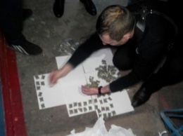 По улице Димитрова у мужчины изъяли наркотика на 15 тысяч гривен