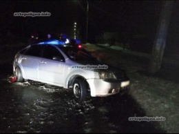 ДТП в Константиновке: Chevrolet Lacetti врезался в столб - погиб пассажир. ФОТО