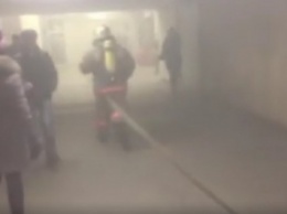 В Киеве при тушении пожара со взрывом в жилом доме найдено тело пенсионерки, трое людей госпитализированы