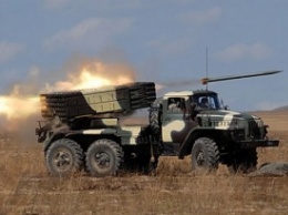 Миссия ОБСЕ получила информацию о "Градах", танках и САУ боевиков в районе Донецка, - разведка