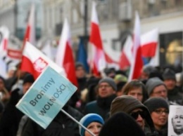 В Польше проходят митинги в защиту гражданских прав и демократии