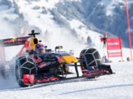 Red Bull пригрозили штрафом за езду болида по горнолыжной трассе