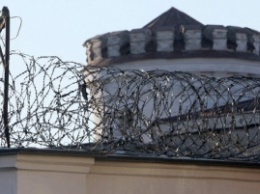 В Бразилии более 100 заключенных сбежали из тюрьмы, взорвав стену