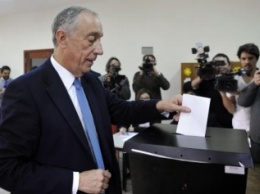 Новым президентом Португалии стал правоцентрист Марселу Ребелу ди Соза