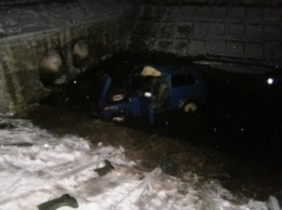 Авто упало в реку в Черниговской области, погибли три человека