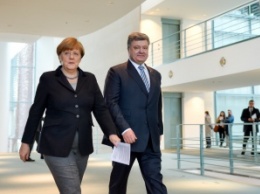 К переговорам Порошенко и Меркель присоединится советник президента Франции Одибер, - Цеголко
