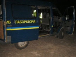 В Харьковской области возле бывшего блокпоста нашли подозрительный пакет