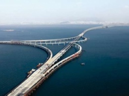В районе строительства Керченского моста запрещено плавать всем, кроме военных