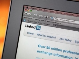 Стоимость акций LinkedIn рухнула на 40% после публикации квартального прогноза