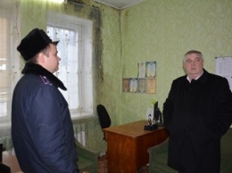 Участковые Заводского района показали Карцеву в каких условиях им приходится работать