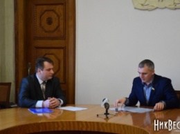 Мэр Сенкевич опросил претендентов на должность директора Департамента ЖКХ