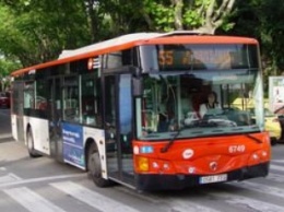 Испания: Водители барселонских автобусов бастуют