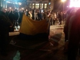 На Майдане установили две палатки
