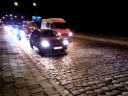 Неизвестные совершили нападение на автомобиль киевской «Самообороны» в Киеве