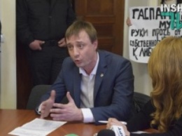 Николаевские «оппозиционеры» не хотят сдавать коммунальные помещения «Укрпочте» за 1 гривну в год, пока предприятие не предоставит план по их ремонту