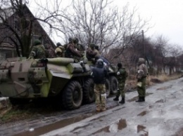 Военные РФ вывозят грузовиками металлолом из Донбасса