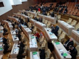 В Сумах русскоязычных депутатов обяжут ходить на сессию с переводчиком