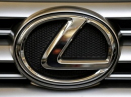Lexus запатентовала три названия для линейки семиместных кроссоверов