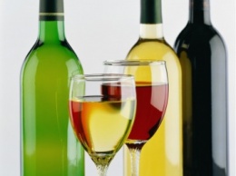Минсельхоз планирует вдвое сократить импорт дешевого вина