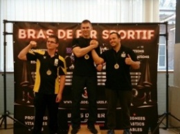 Украинский пограничник стал чемпионом Бельгии по армреслингу