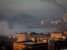 В соцсетях сообщают о мощном взрыве, потрясшем Донецк и докатившемся до Горловки