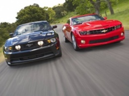 Mustang не выдерживает конкуренции с Camaro