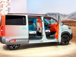 На Женевском автосалоне Citroen представил минивэн SpaceTourer
