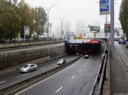 В Киеве завтра ограничат движение транспорта по тоннелю под Севастопольской площадью