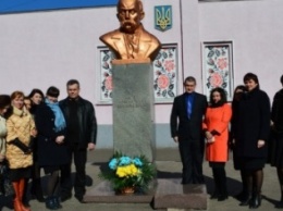 В Доброполье почтили память Тараса Шевченко