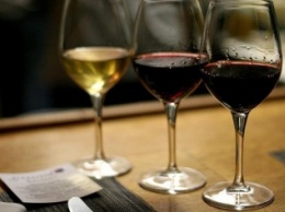 Два бокала вина в день спасут вас от лишнего веса и старости. И вот почему!