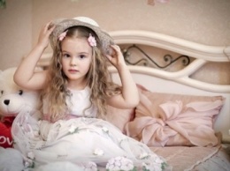 Маленькая дочь актера Александра Абдулова пошла по стопам отца