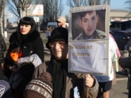 В Доброполье акция в поддержку Надежды Савченко прошла, в Белицком – сорвалась (ФОТО,ВИДЕО)