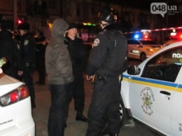 Дерзкое нападение на инкассаторов в Одессе: кадры с места происшествия