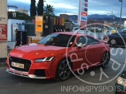 Audi TT RS сфотографировали без камуфляжа