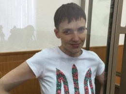 Надежда Савченко чувствует себя нормально для человека, который держит голодовку, - российские правозащитники