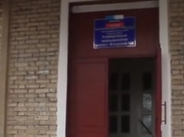 Пророссийские активисты в "ЛНР" преследуют учителей за"бандеровские учебники"