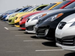 Продажи авто на рынке Японии продолжают падать