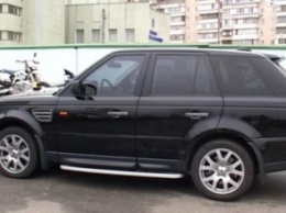 В Киеве водитель, перевозивший оружие и наркотики, устроил ДТП (ФОТО)